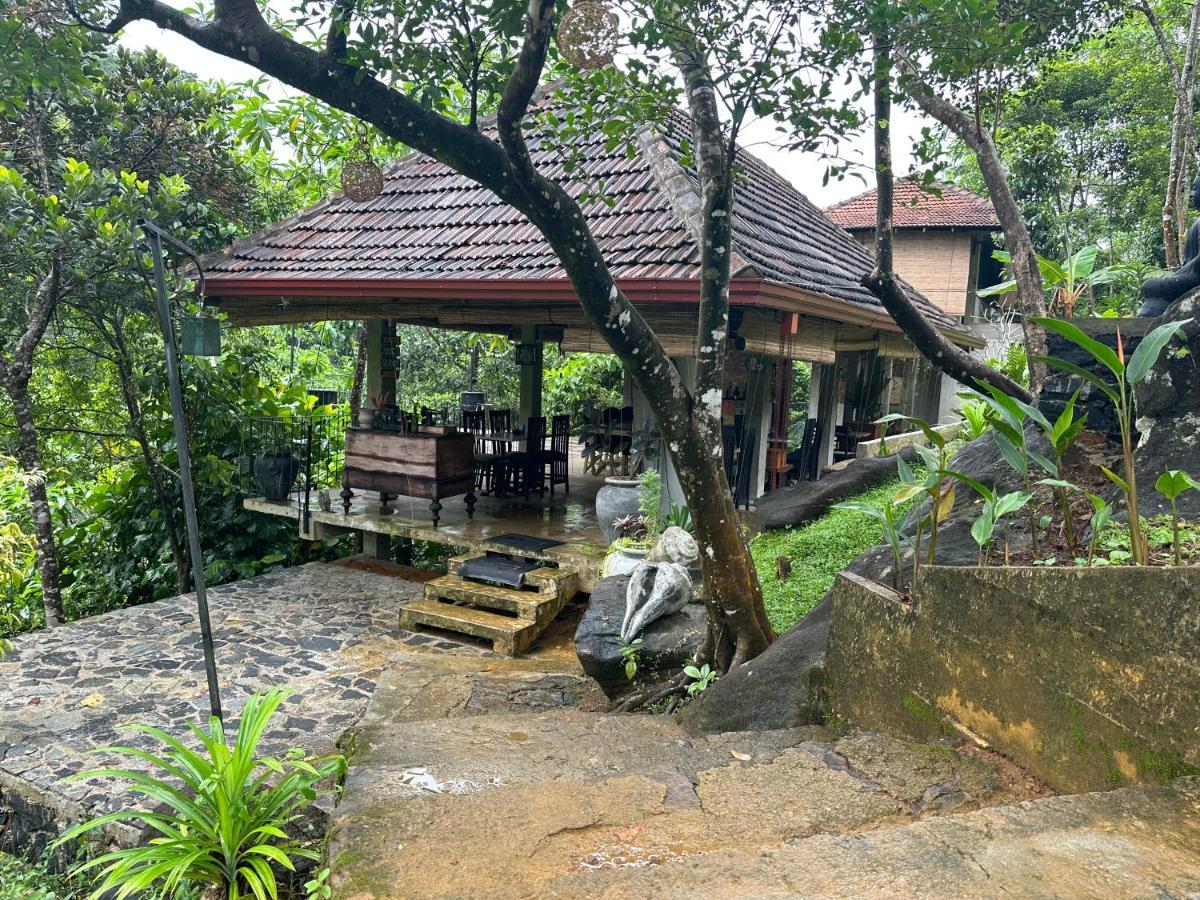 Jansen'S Bungalow Sinharaja Rainforest Retreat Kudawe Dış mekan fotoğraf