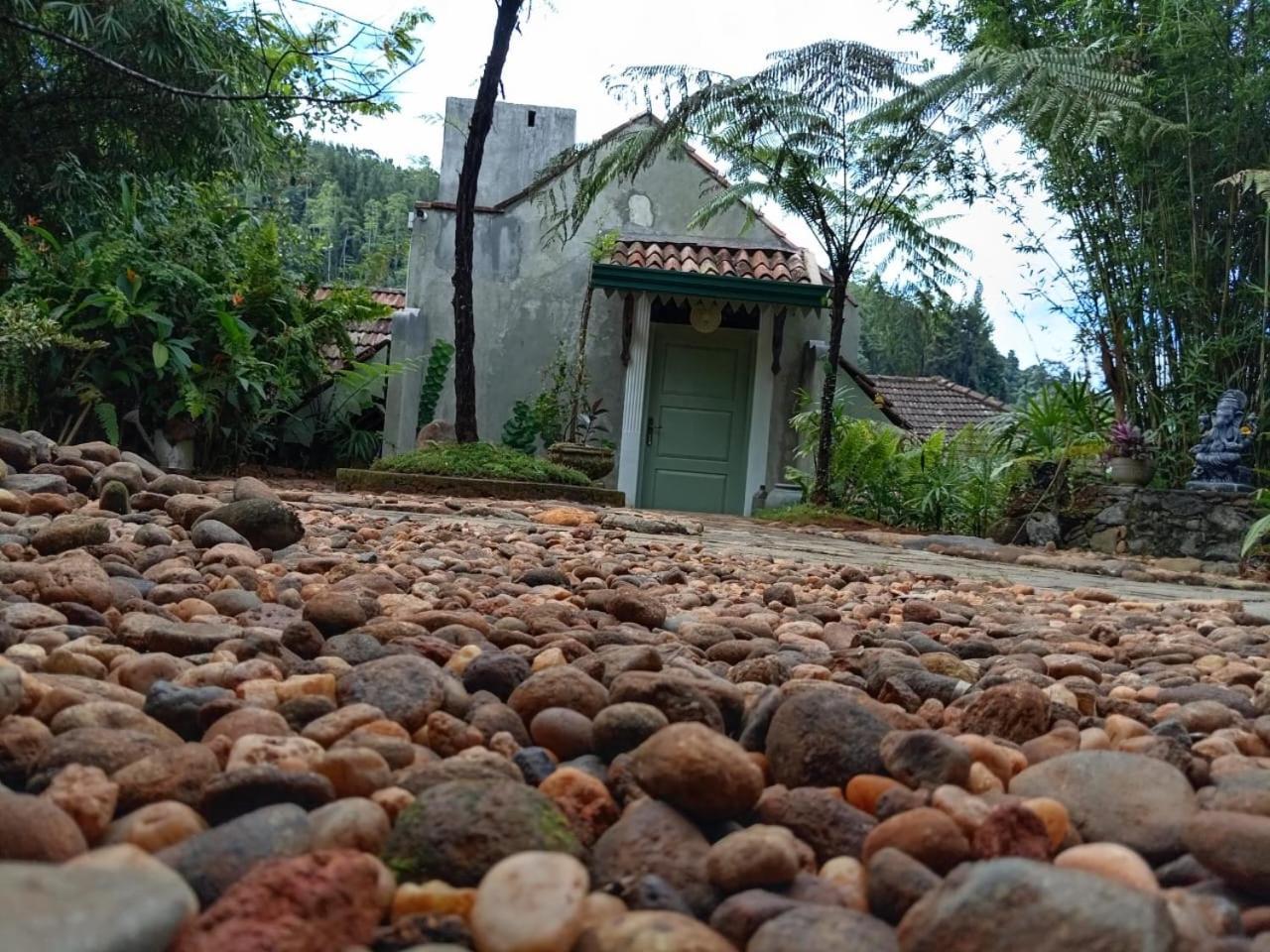 Jansen'S Bungalow Sinharaja Rainforest Retreat Kudawe Dış mekan fotoğraf