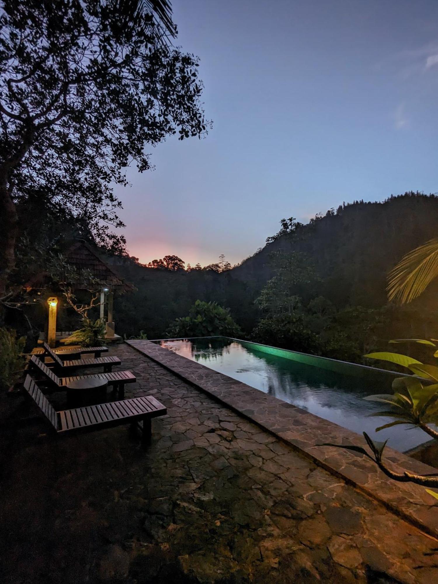 Jansen'S Bungalow Sinharaja Rainforest Retreat Kudawe Dış mekan fotoğraf